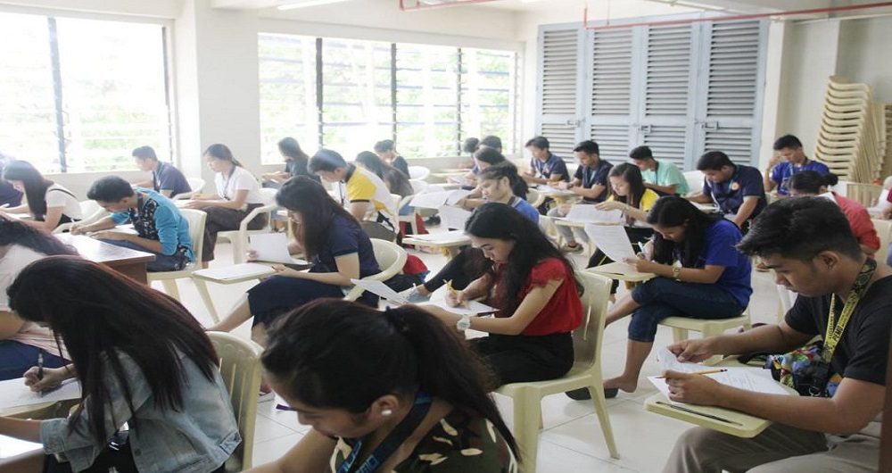 နိုင်ငံရပ်ခြားမှာ ကျောင်းဆက်တက်ပြီး ပညာသင်ကြားလိုသူတိုင်း သိထားရမည့် TOEFL Test