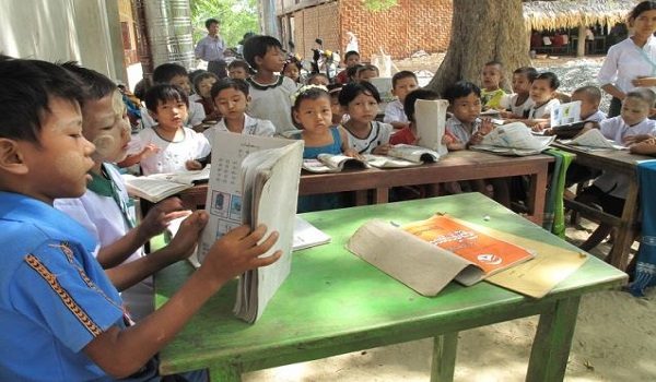 ကျောင်းပြင်ပပညာရေးမှ အခြေခံပညာကျောင်းများသို့ ကူးပြောင်းတက်ရောက်နိုင်