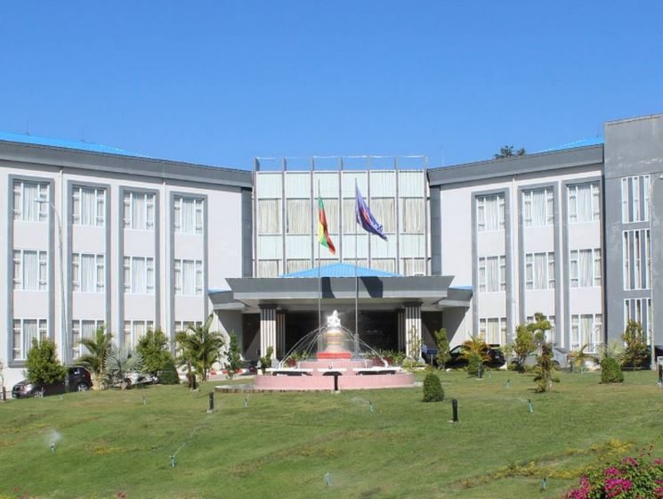 နေပြည်တော်တွင် တက်ရောက်ရမည့် သံတမန်ရေးရာဘွဲ့လွန်ဒီပလိုမာသင်တန်း