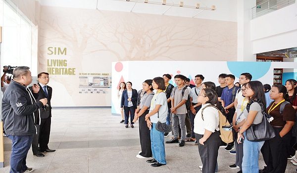 တက္ကသိုလ်ဝင်စာမေးပွဲ ထူးချွန်ကျောင်းသား၊ကျောင်းသူများအား ပြည်ပလေ့လာရေးခရီးစဉ် စေလွှတ်