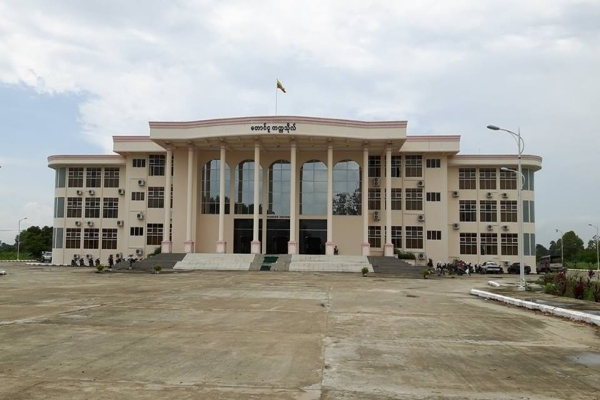 တက္ကသိုလ်ဝင်စာမေးပွဲ မအောင်မြင်သူများအတွက် Job-Ready Skills သင်တန်းများ