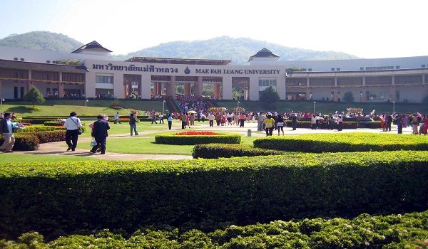 ထိုင်းမှာ Master တက်ဖို့ လျှောက်ထားနိုင်တဲ့ Boon Rawd Scholarship