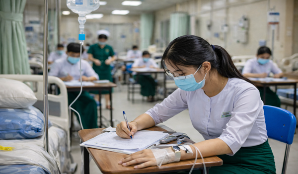 တက္ကသိုလ်ဝင်စာမေးပွဲအတွက် ဆေးရုံဖြေစာစစ်ဌာန (၆) ခုဖွင့်လှစ်မည်