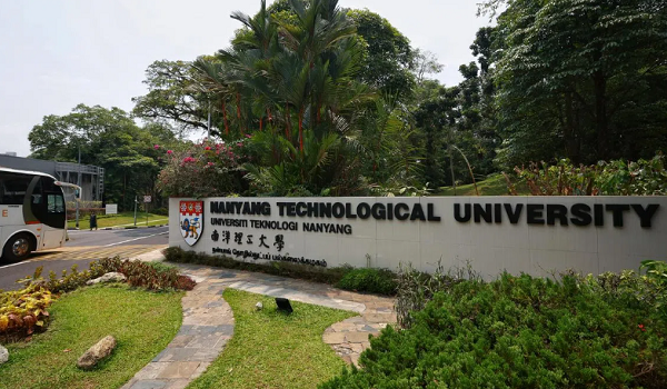 စင်္ကာပူ (NTU) တက္ကသိုလ်က ကျောင်းသားတိုင်း AI နည်းပညာကို သင်ကြားရမည်