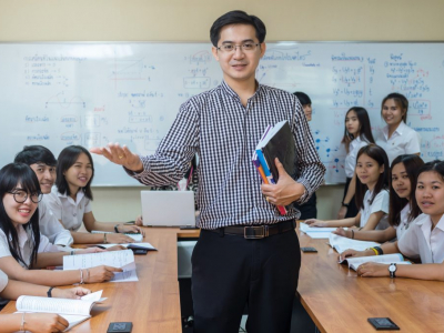 ချင်းရိုင်ရှိ Mae Fah Luang တက္ကသိုလ်တွင် Myanmar Lecturer တစ်ဦးဖြစ်ဖို့ အခွင့်အရေး