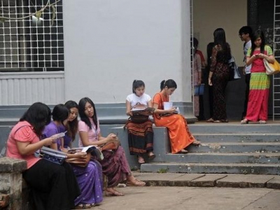 ၂၀၂၅ ပညာသင်နှစ် အဝေးသင် အနီးကပ်သင်တန်းကာလနှင့် စာမေးပွဲအချိန်စာရင်းများ