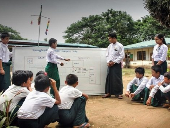 အလယ်တန်းအဆင့် ဘာသာရပ်ဆိုင်ရာ သင်ပြနည်း အခမဲ့သင်တန်းများ