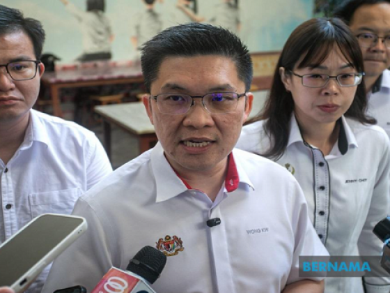 မလေးရှားတွင် ပထမတန်းကို အသက်အရွယ်အုပ်စုနှစ်စုခွဲပြီး တက်ရောက်ခွင့်ပြုမည် 