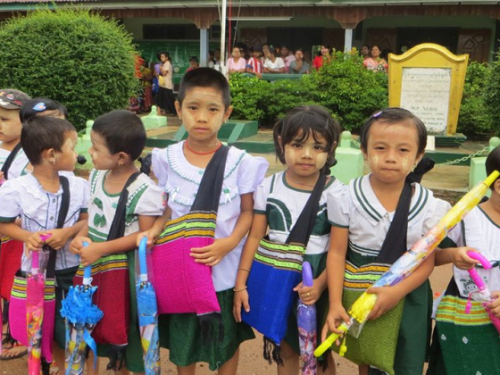 ကျောင်းများပြန်လည်ဖွင့်လှစ်ခြင်းကို ဦးစားပေးလုပ်ဆောင်ကြရန် UNICEF တိုက်တွန်း