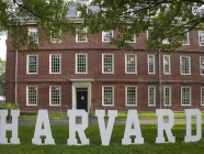 ဗီဇာကန့်သတ်ထားသော်လည်း ဟားဗတ်တွင် တရုတ်ကျောင်းသားဦးရေ မြင့်တက်