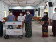ကွန်ပျူတာတက္ကသိုလ်(ဗန်းမော်) ကျောင်းသား/သူများမှ တီထွင်ပြုလုပ်သော အဝေးထိန်းသယ်ယူပို့ဆောင်စက်